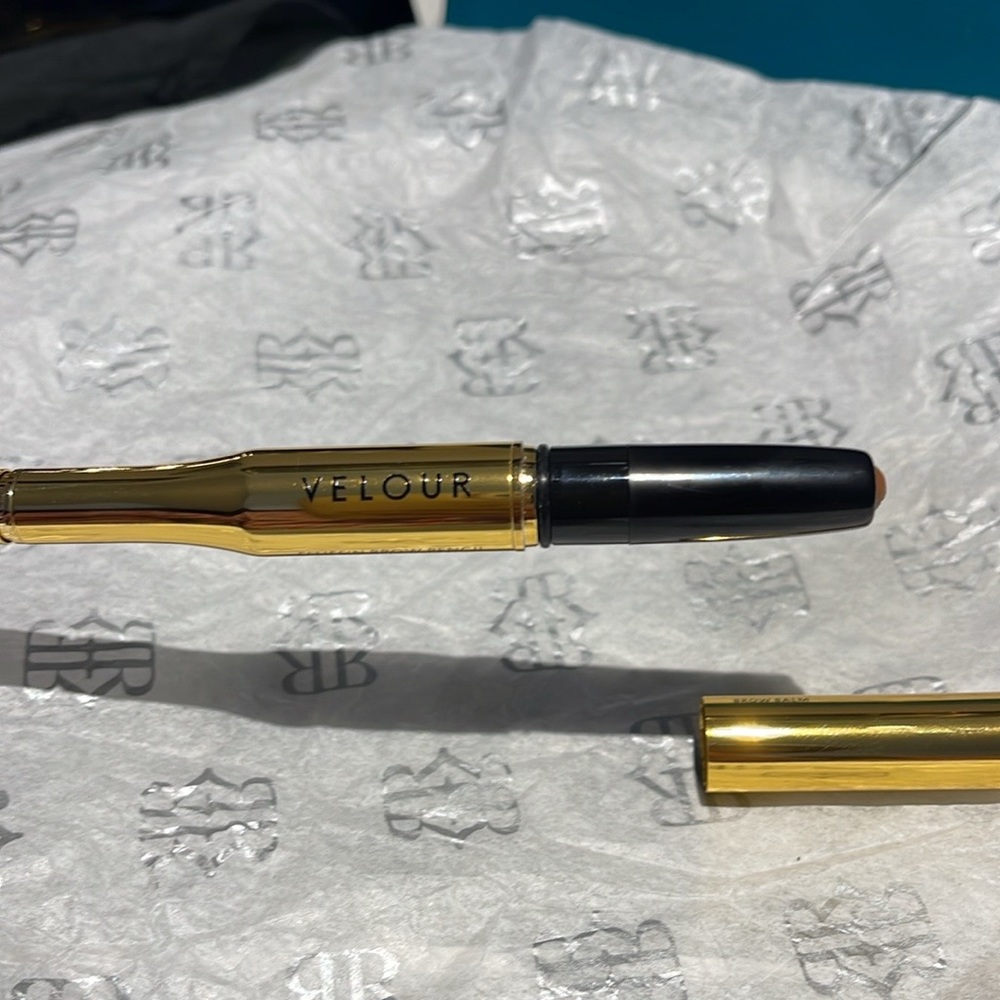 Velour Fluffin Brow 3 in  1 pencil and balm color Ebony